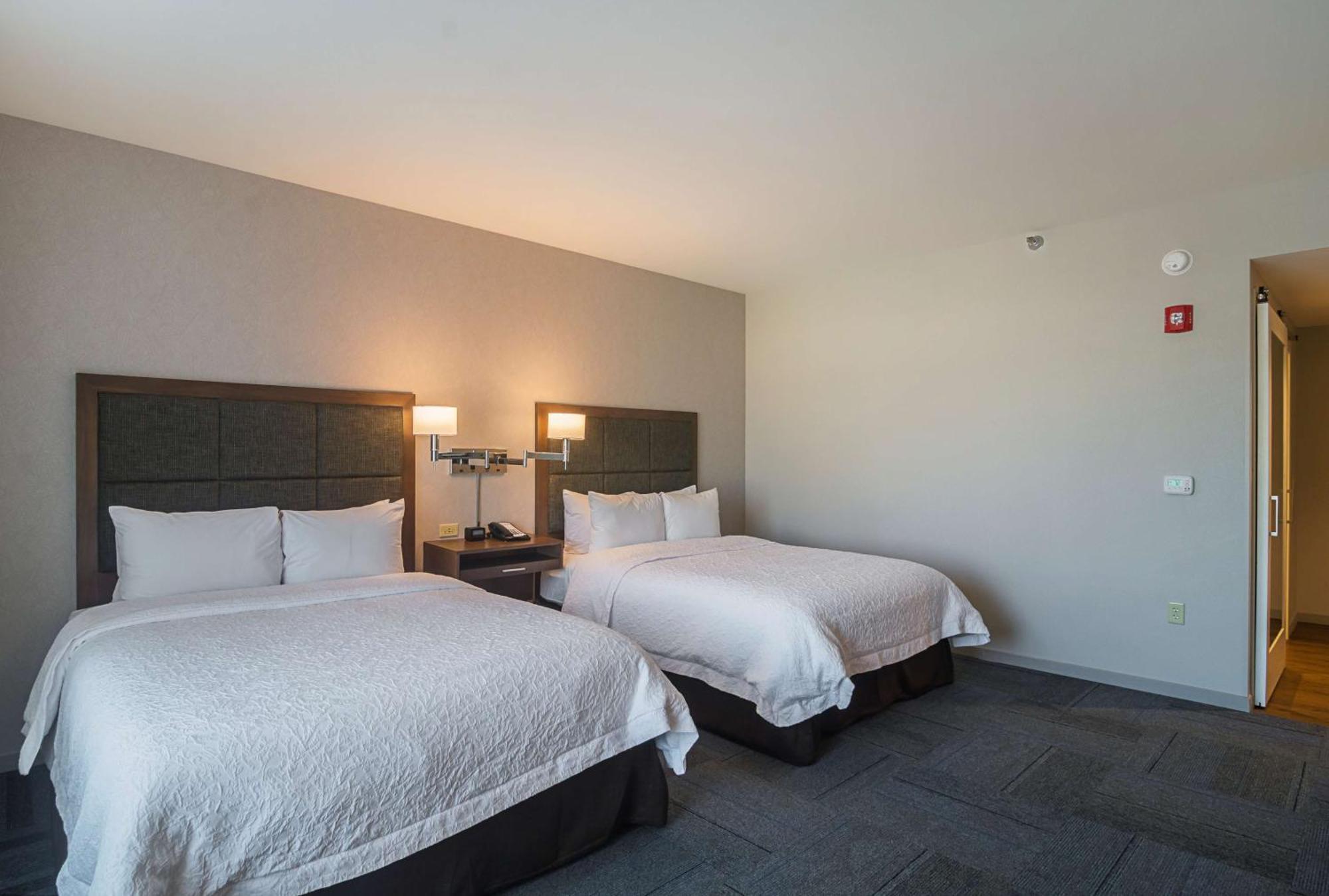 Hampton Inn Chicago North-Loyola Station, Il Exteriör bild