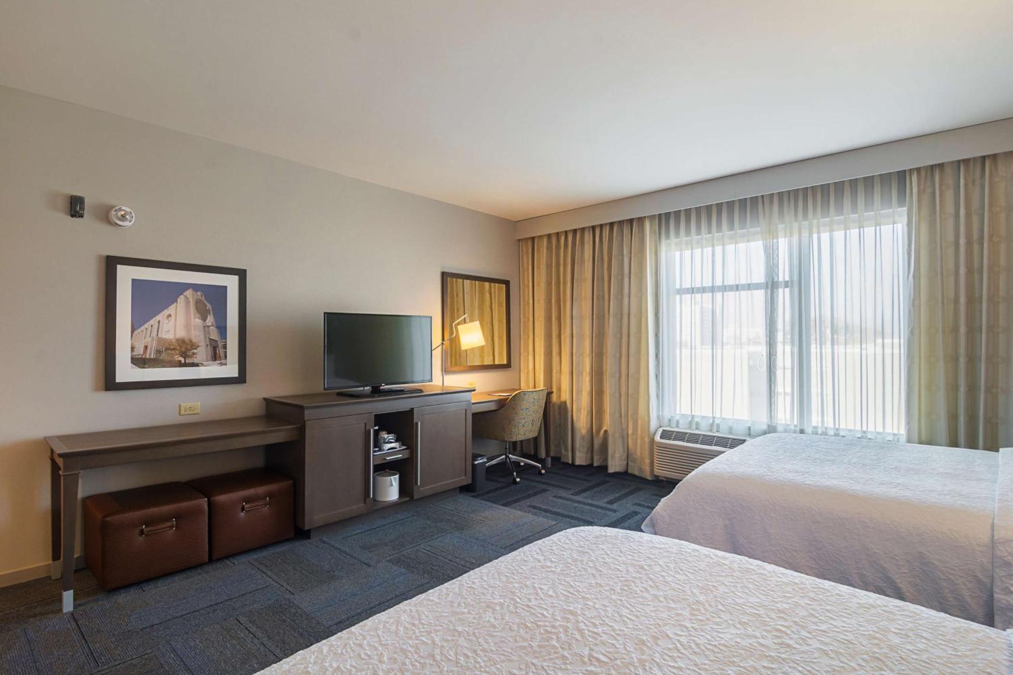 Hampton Inn Chicago North-Loyola Station, Il Exteriör bild