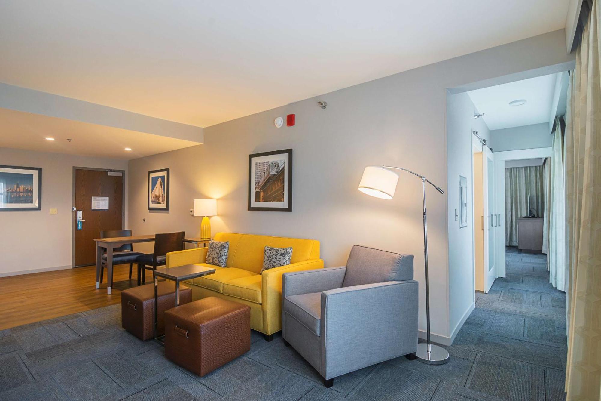 Hampton Inn Chicago North-Loyola Station, Il Exteriör bild